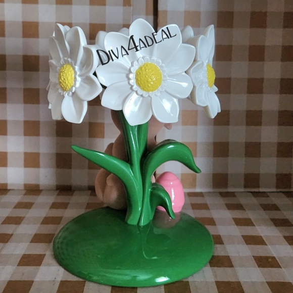 Bath & Body Works BUNNY BOUQUET Pedestal 3-Wick Candle Holder - Picture 4 of 7